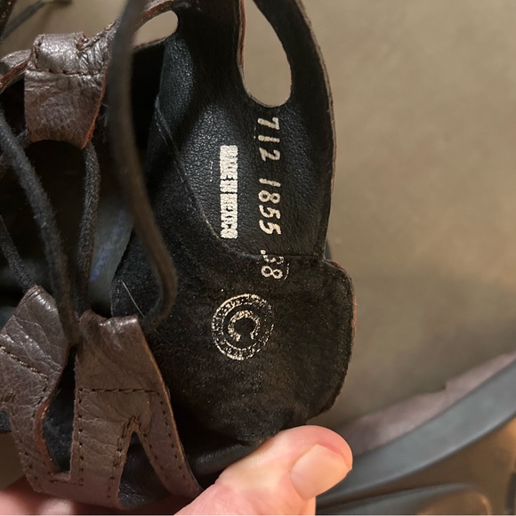 Brown leather Wolky Gladiator sandals. EUC. Size 38 - Picture 3 of 6